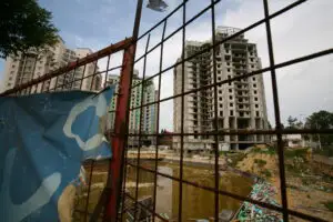 JLL: „Credibilitatea dezvoltatorilor a scăzut din cauza insolvenţelor, falimentelor sau îngheţarea activităţii”