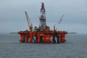 ExxonMobil şi OMV Petrom: Prima sondă în perimetrul Neptun indică prezenţa hidrocarburilor
