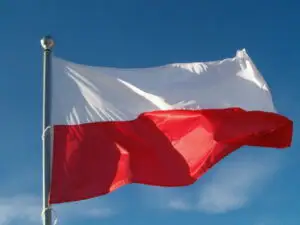 Polonia amână introducerea unei taxe pe bănci pentru prevenirea unei noi crize