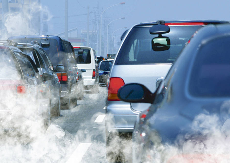 Maşinile pe benzină ar putea plăti un timbru de mediu diferit faţă de cele pe motorină