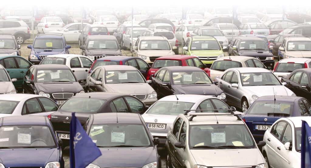 Sădere de peste 30% în comerţul cu autovehicule în ianuarie