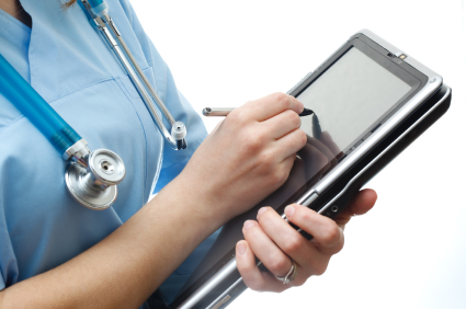 O treime dintre companiile medicale locale sunt interesate de soluţii informatice mobile