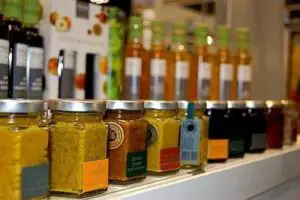 Funcţionarii din ministere vor mânca produse ecologice