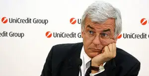 Fostul director general al UniCredit, trimis în instanţă pentru fraudă fiscală