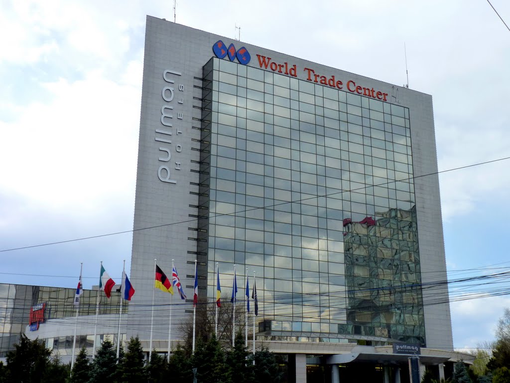 Hotelul Pullman din Bucureşti va fi scos la vânzare, pentru 20 milioane euro – surse