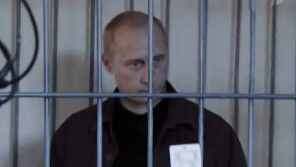 Un videoclip în care Putin este judecat pentru terorism face furori pe internet