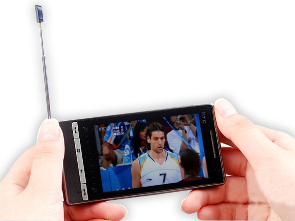 Clienţii Orange cu telefoane Android pot urmări 17 posturi TV