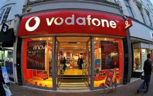 Clienţii Vodafone RED pot vorbi nelimitat şi în roaming