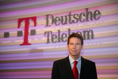 Deutsche Telekom a prelungit cu 5 ani contractul directorului general Rene Obermann