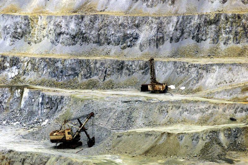Beneficii de 30 de miliarde de dolari pentru România de pe urma proiectului Roşia Montană