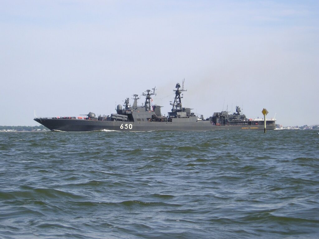Anul viitor, navele militare ruseşti vor avea acces în porturile din Iran