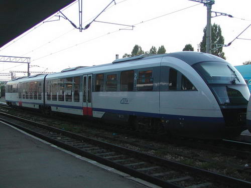 Patru trenuri vor circula fără oprire pe tronsonul Bucureşti – Constanţa. Află în cât timp ajung pe litoral
