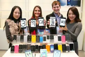Samsung a livrat 300 de milioane de telefoane anul acesta
