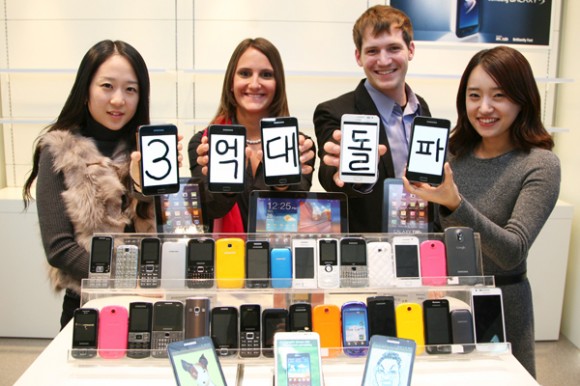 Samsung a livrat 300 de milioane de telefoane anul acesta