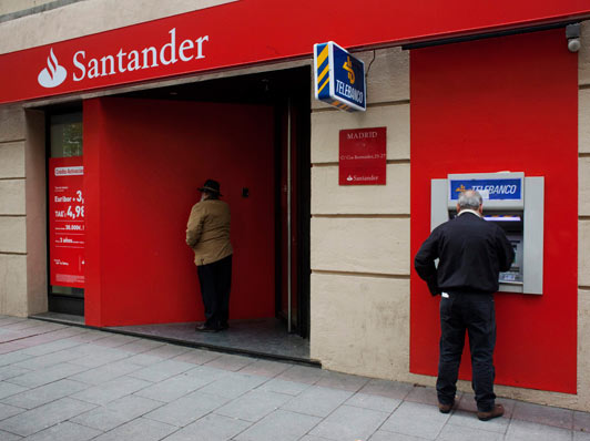 Profitul Santander a scăzut cu 59%, din cauza declinului înregistrat în Spania