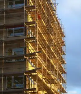 Volumul lucrărilor de construcţii, în scădere cu 16,4% la nouă luni