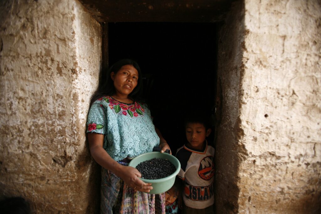 Noua ordine: Sărăcia continuă să scadă în ţările Americii Latine