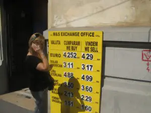 UPDATE: Euro coboară sub 4,63 lei pe interbancar, după ce BNR a anunţat un MAXIM ISTORIC