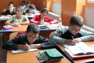 Cursurile ar putea fi întrerupte joi în toată ţara. Cadrele didactice merg la şcoală, dar nu predau