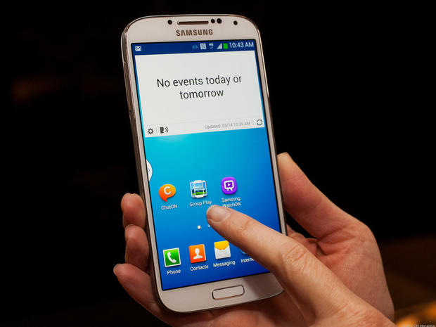 Samsung devine tot mai puternic pe telefoane şi anunţă profit record