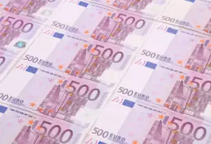 Devenim tot mai îndatorați! Statul s-a împrumutat cu 14 miliarde de euro: Cu acești bani am fi putut face aprope 3.000 de km de autostradă