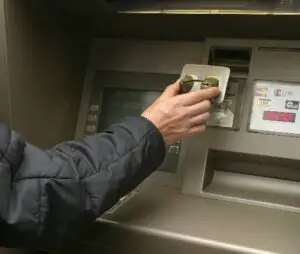Jaf în Elveţia: peste 10 milioane de dolari au fost furaţi