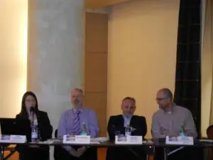 Președintele FEIEA: „Printul este în declin, dialogul social media în ascensiune”