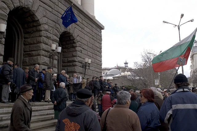 Mii de bulgari au ieşit în stradă pentru a cere demisia guvernului