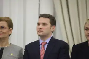 Încep demiterile la Compania de Drumuri: Au fost daţi afară directorii de la autostrăzi şi drumuri naţionale