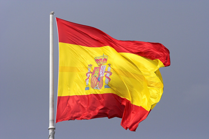 Spania a restricţionat accesul românilor pe piaţa muncii încă un an