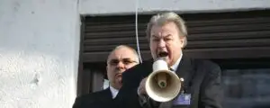 Corneliu Vadim Tudor, acuzat de fals în declaraţii