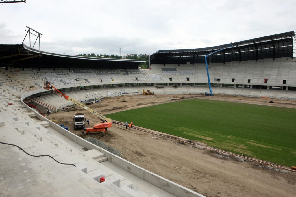 Stadionul Arena din Cluj, la un pas de finalizare. VEZI cum arată