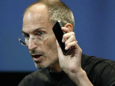 Apple neagă că iPhone şi iPad înregistrează mişcările utilizatorilor