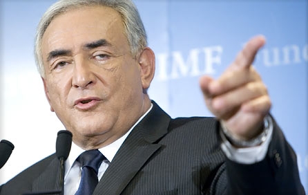 Un proxenet arestat l-a menţionat pe Dominique Strauss-Kahn printre clienţii „fetelor” sale
