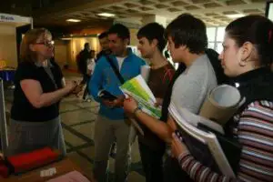 INS: Numărul locurilor de muncă vacante a scăzut cu peste 6.000 în T4 din 2011