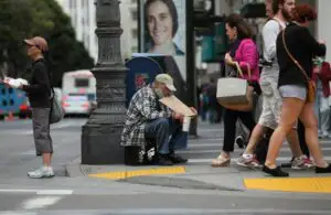 RECORD: 1 din 15 americani trăieşte în sărăcie absolută