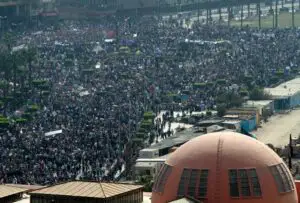 Egipt: Prima zi fără Mubarak. Euforie în piaţa Tahrir
