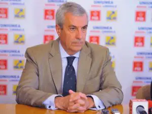 Tăriceanu:”Purtaţi-vă cu mănuşi cu investitorii, puneţi-le covorul roşu, că, dacă încep să plece, situaţia devine albastră”