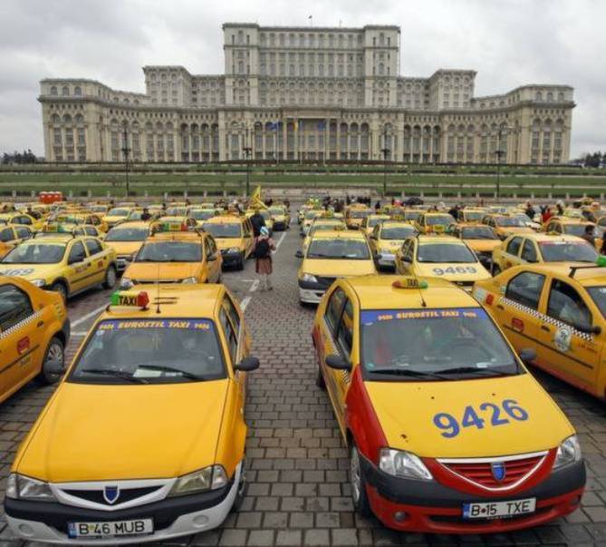 Protest împotriva noii legi a taximetriei
