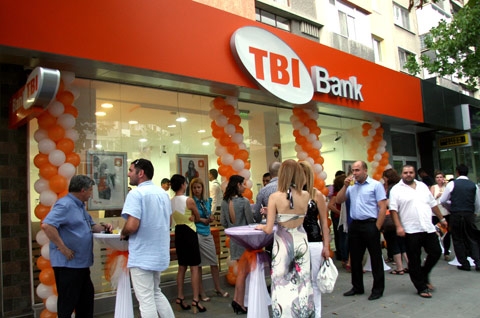 O nouă bancă își deschide agenţii în Bucureşti