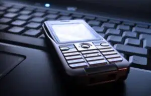 Moody’s atribuie o perspectivă negativă sectorului telecomunicaţiilor din Europa