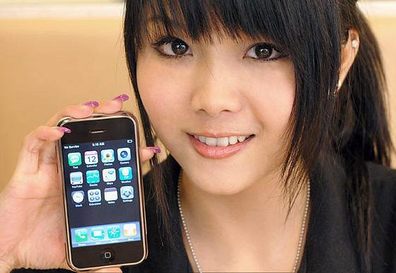 China: Numărul utilizatorilor de telefonie mobilă a depăşit un miliard