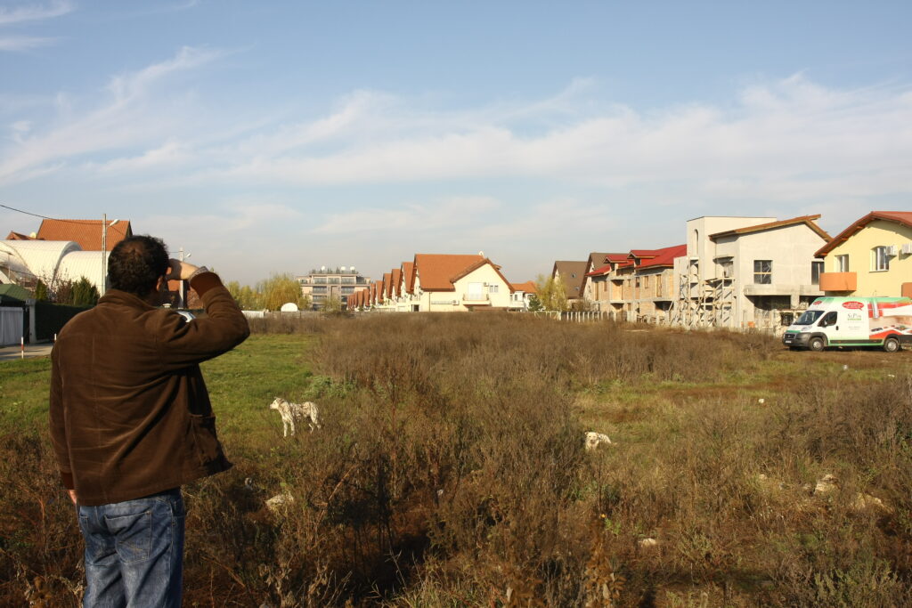 Terenurile din Bucureşti s-au ieftinit anul trecut cu până la 40%. Vezi evoluţiile pe zone