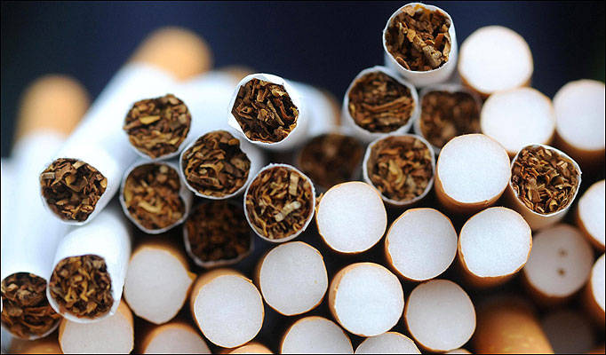 Contrabanda cu ţigări a crecut la peste 15% din piaţă. De unde vin țigările „negre” în România