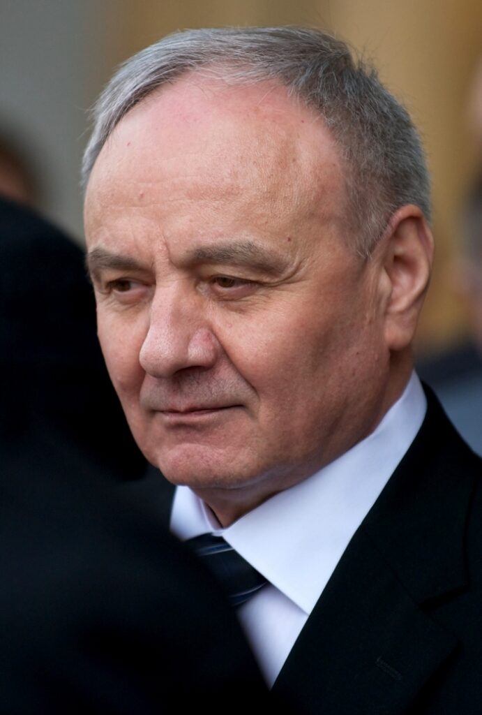 Preşedintele Republicii Moldova s-a plâns la Strasbourg de comportamentul opoziţiei comuniste
