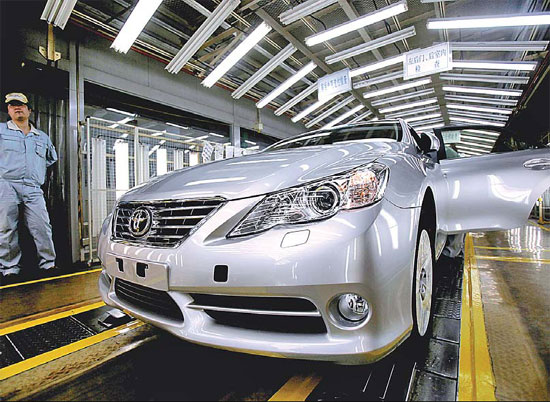 Toyota a redevenit cel mai mare constructor auto din lume în 2012