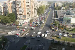 Restricţii de circulaţie pe zece sectoare de drum în zilele de 30 noiembrie şi 1 decembrie