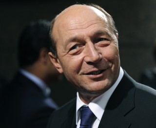 Traian Băsescu: Baronii economiei româneşti îi regăsim la regiile de stat