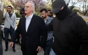 INCREDIBIL. Grecia îşi “pedepseşte” evazioniştii cu aer curat, soare şi lux în puşcărie