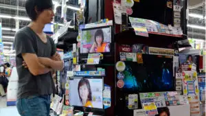 O companie japoneză cu tradiţie pe piaţa de electronice renunţă să mai fabrice televizoare